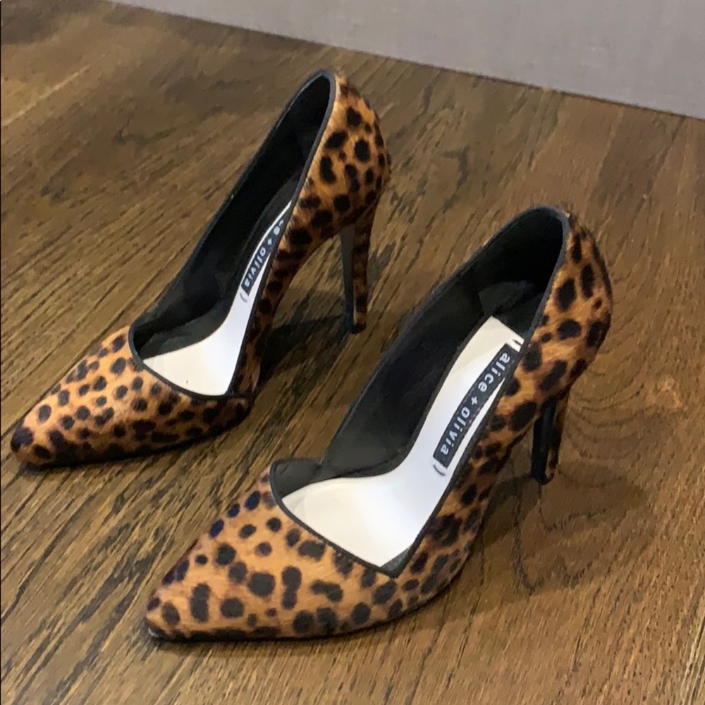 Alice and Olivia calf hair Dana pumps 36 1/2